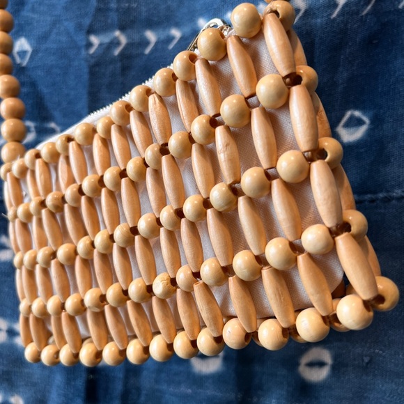 Beaded Crossbody - Picture 3 of 4